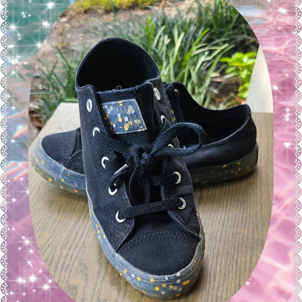 Black Converse